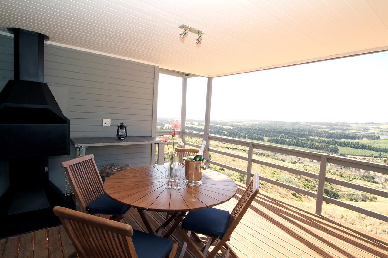Big Sky Cottages Wolseley Exteriör bild